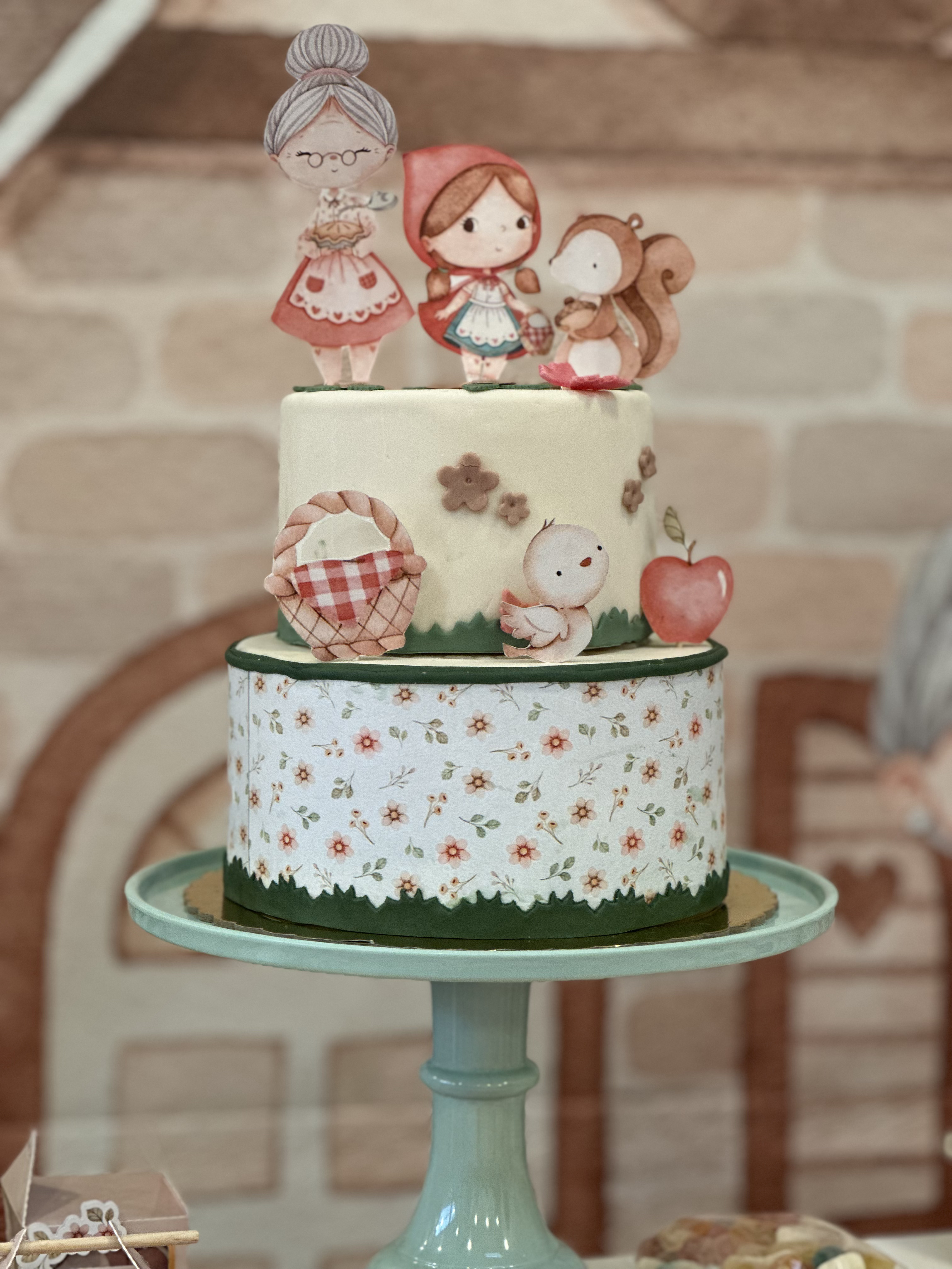 Decoración elegante de comunión en Zona Norte de Madrid